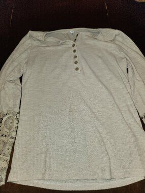 Long sleeve top